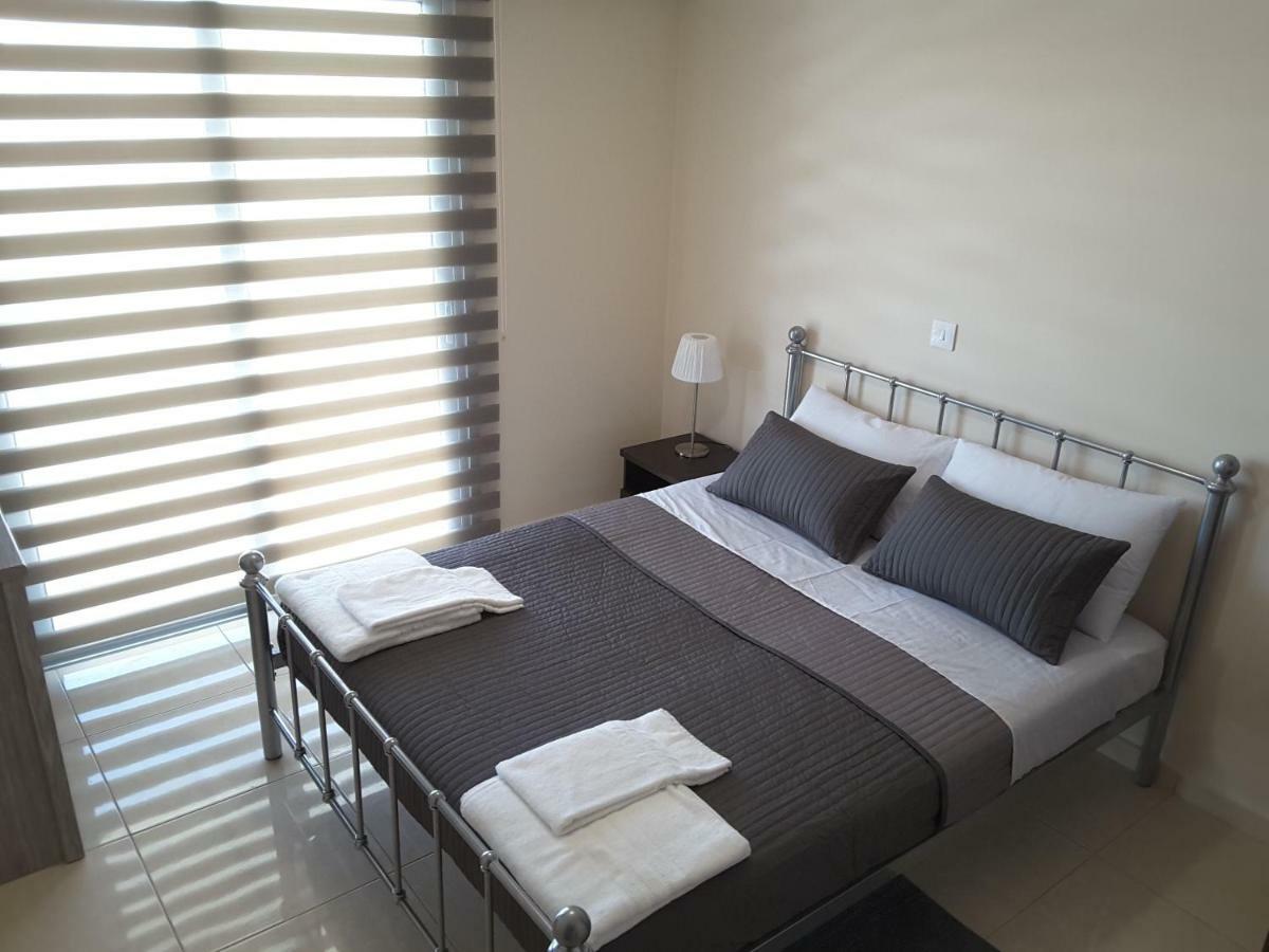 Lighthouse By The Sea Lovely 2Bdr Apartment Paphos Exterior foto