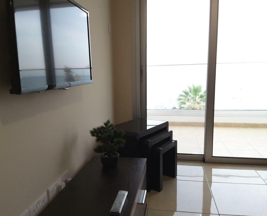 Lighthouse By The Sea Lovely 2Bdr Apartment Paphos Exterior foto