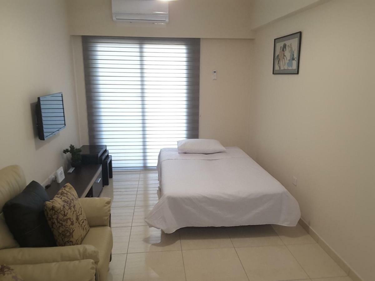 Lighthouse By The Sea Lovely 2Bdr Apartment Paphos Exterior foto