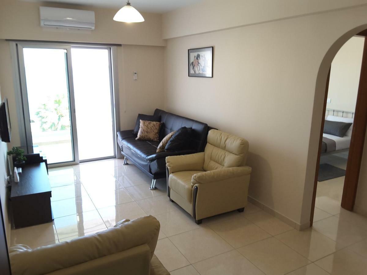 Lighthouse By The Sea Lovely 2Bdr Apartment Paphos Exterior foto